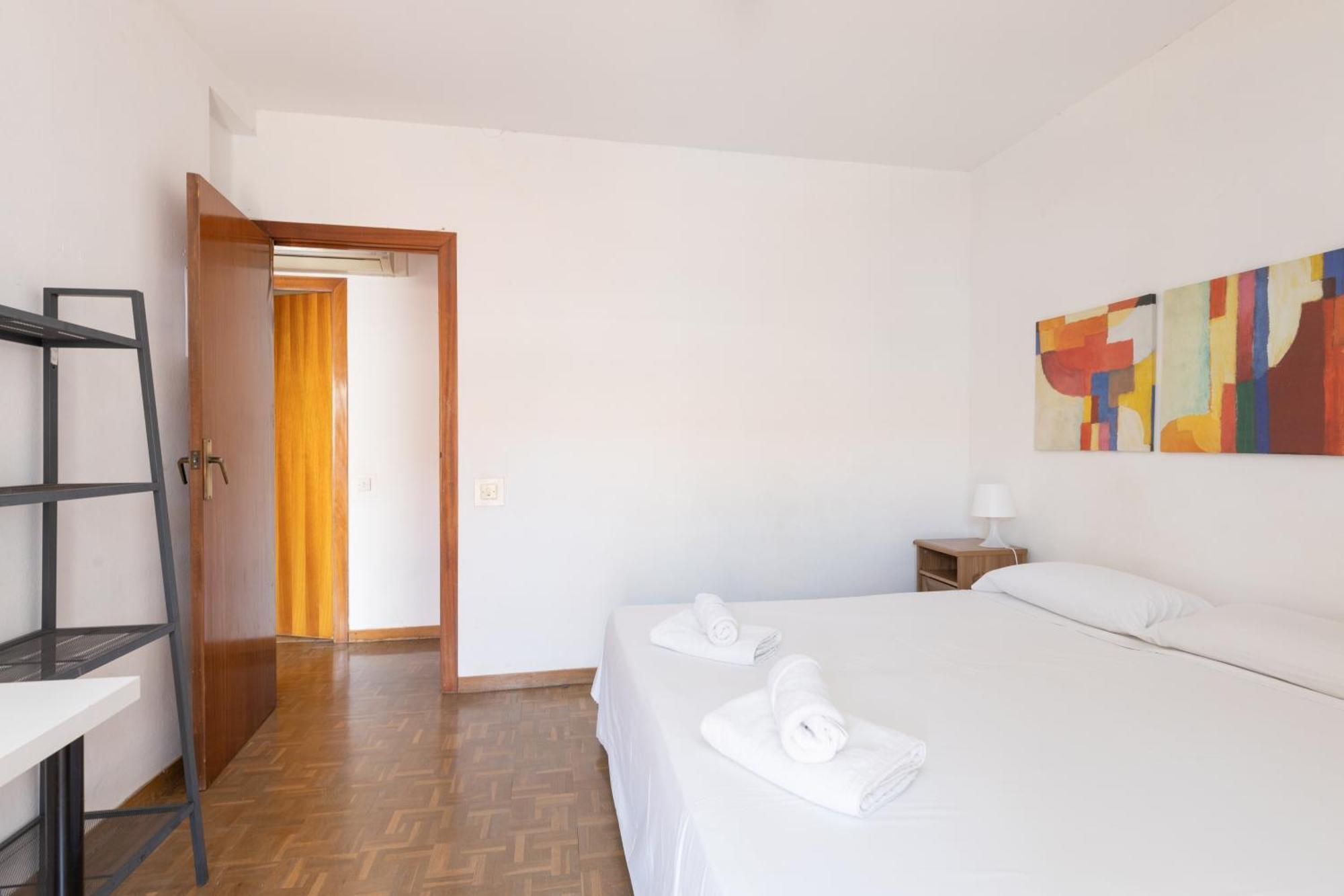 Aparteasy - Atic Sants Барселона Екстер'єр фото